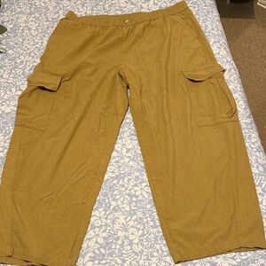 Universal Thread Wide Leg Cargo Pants in Olive